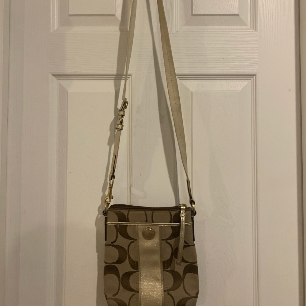 COACH CROSSBODY PURSE